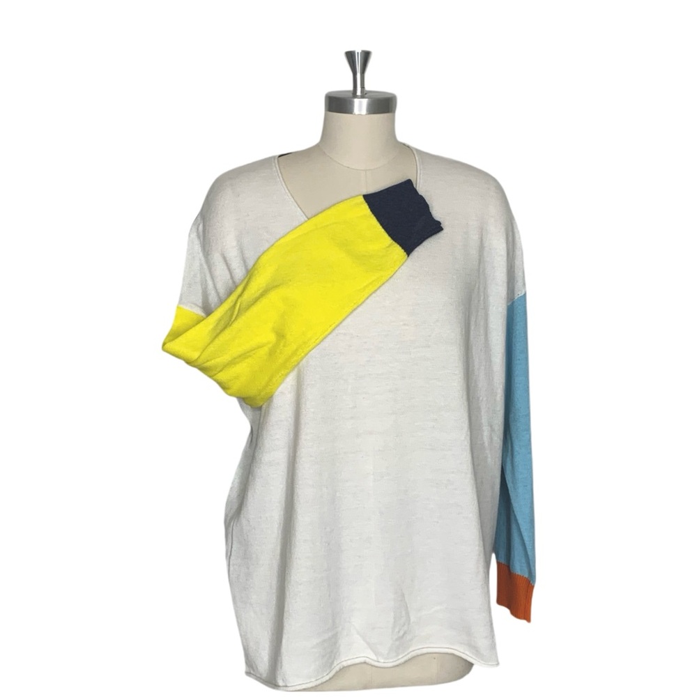 Colorblock Crew Neck Sweater - Picture 4 of 10
